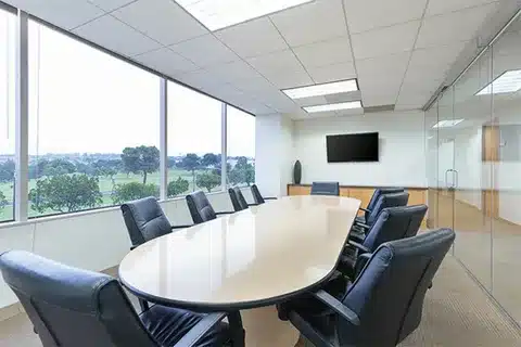 Who Rents Office & Coworking Spaces? 3 Rent Offices in Canada
